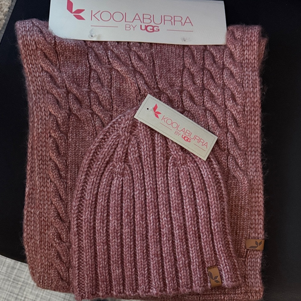 Koolaburra Pink Knit Hat and Scarf Set